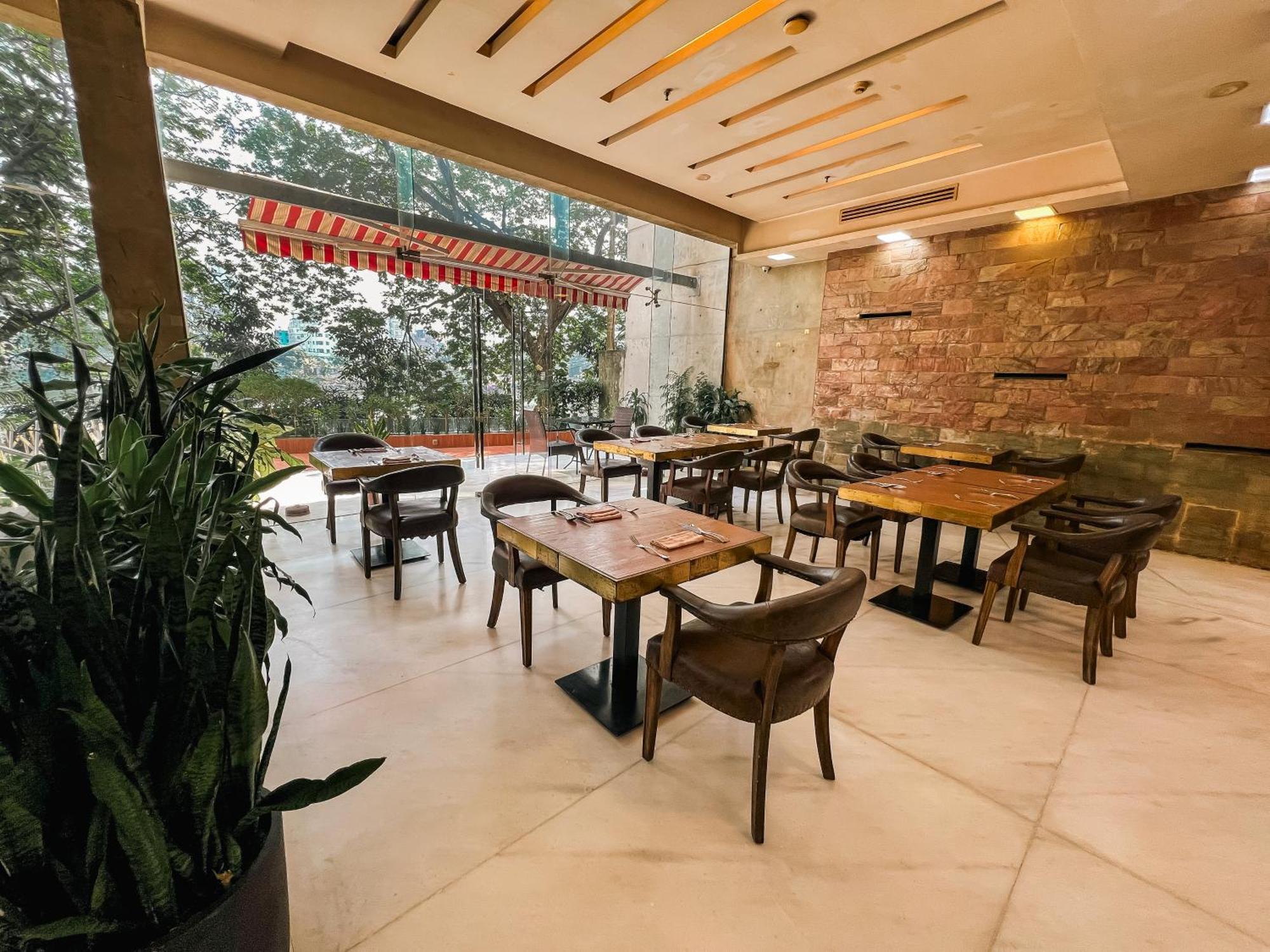 Coventina Lake Suites Dhaka Eksteriør billede
