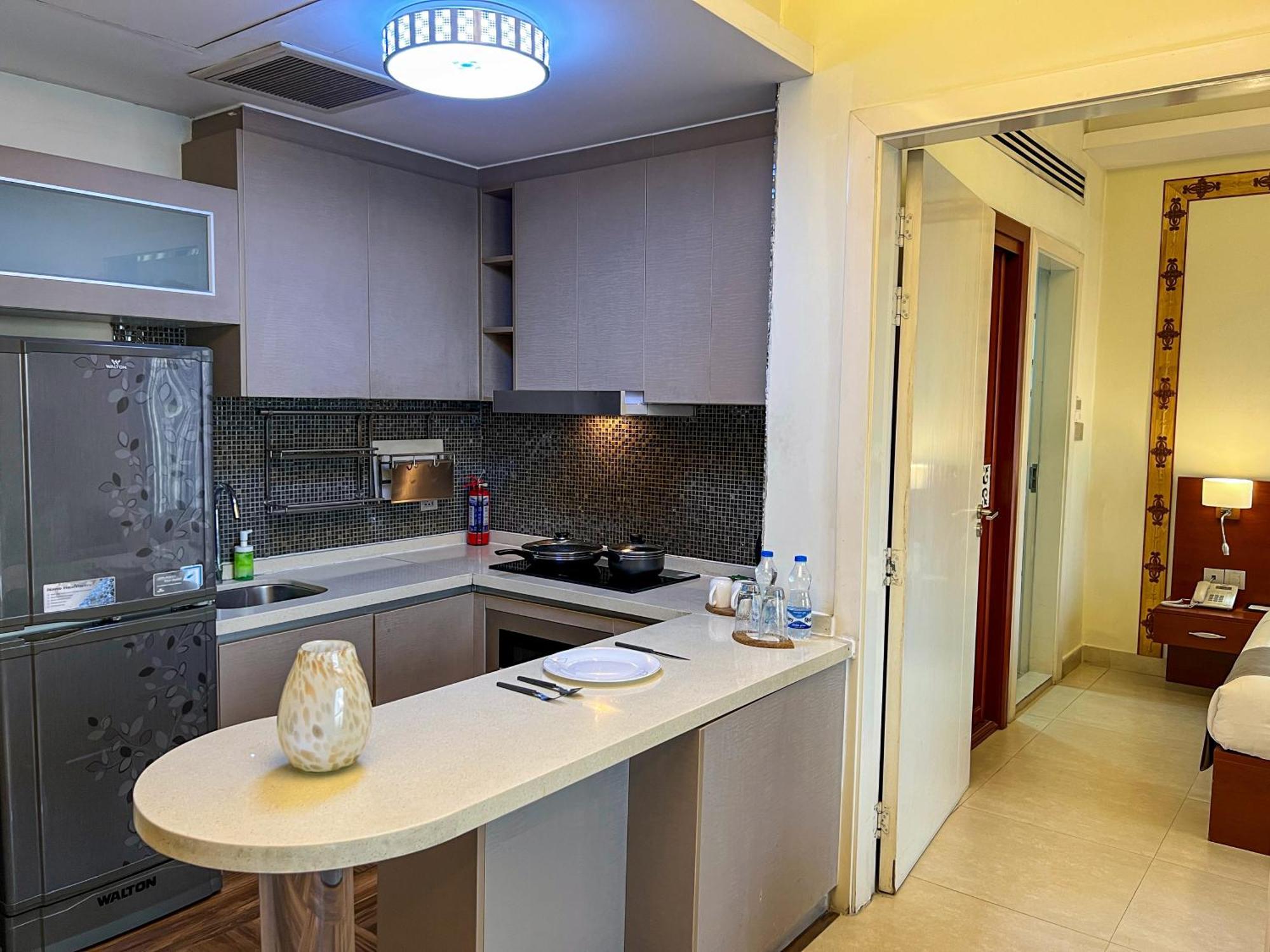 Coventina Lake Suites Dhaka Eksteriør billede