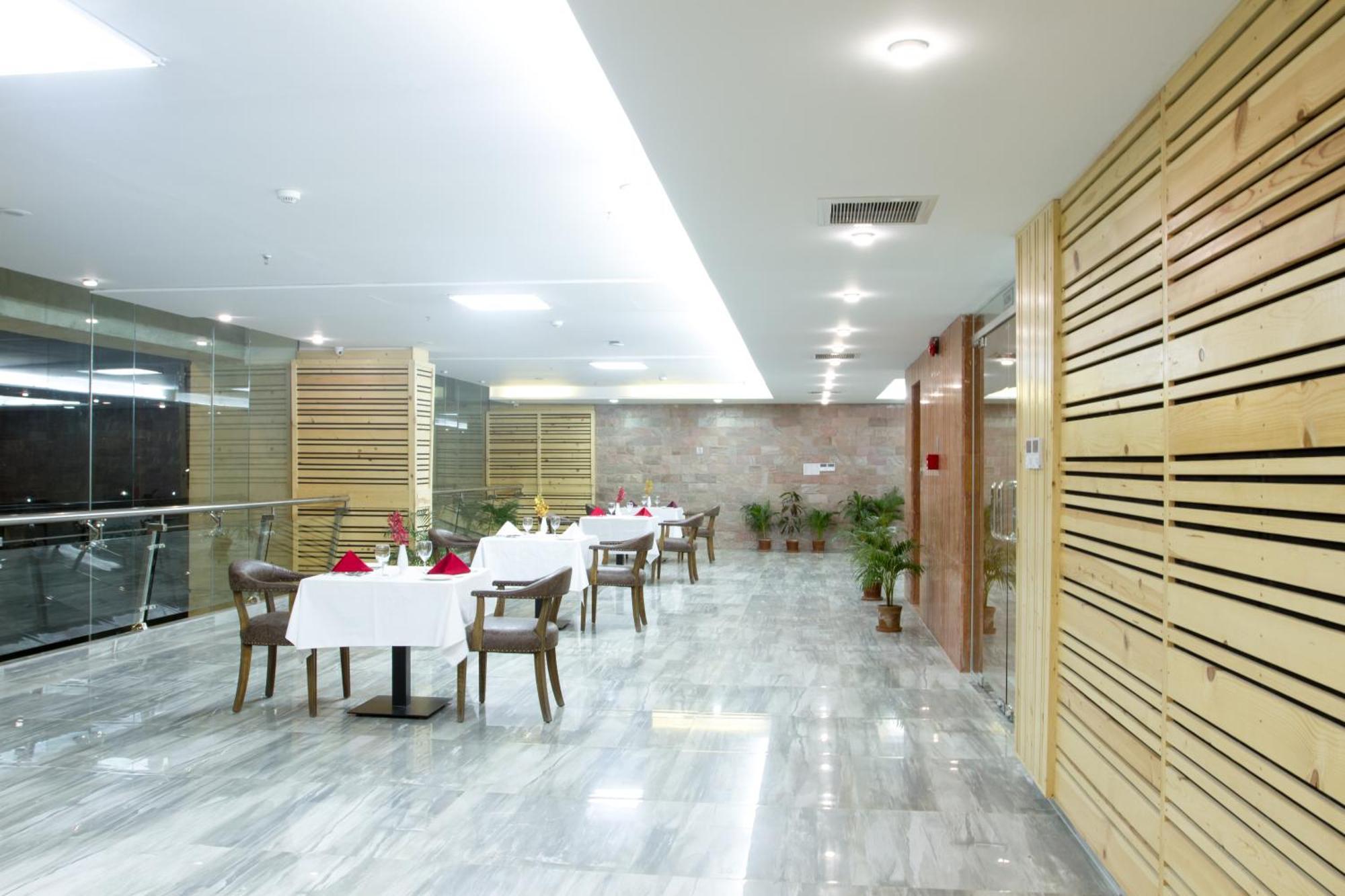 Coventina Lake Suites Dhaka Eksteriør billede